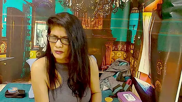 IndianAllure webcam