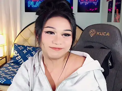 SexxyTsLoverr webcam
