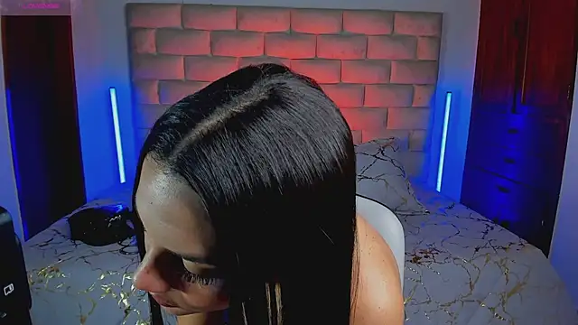 HollyGrey_ webcam