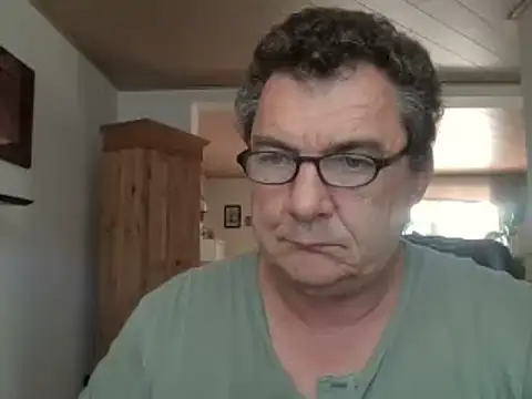 nobbie444 - Nobbie444's free webcam - UK Sex Cams