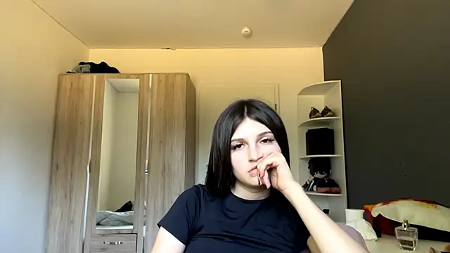 SpanishRooter webcam