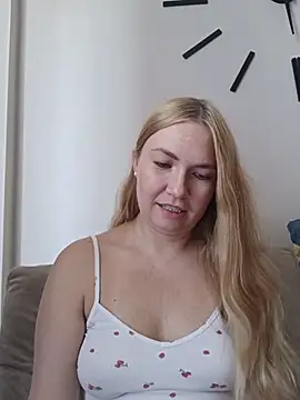 KisaVixen webcam