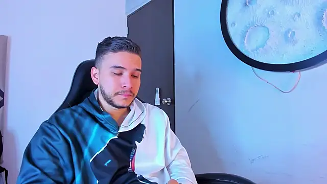 mike_257 webcam