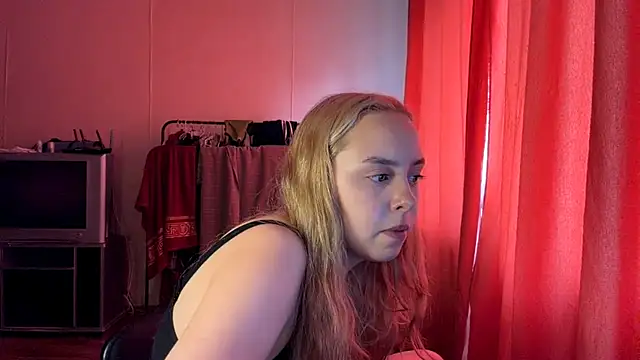 ZoraDearmon webcam