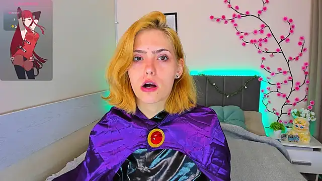 DellaRows webcam