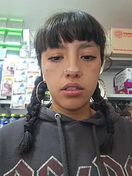 Cute_hollywood1 webcam