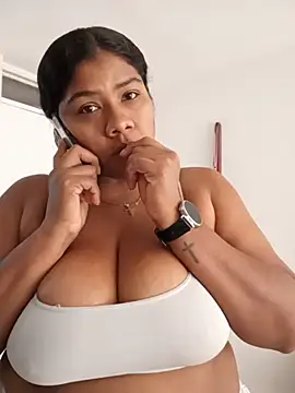 paola091 webcam