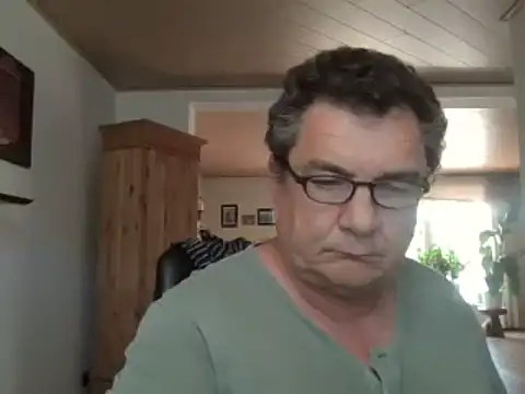 nobbie444 (M mature) - anal