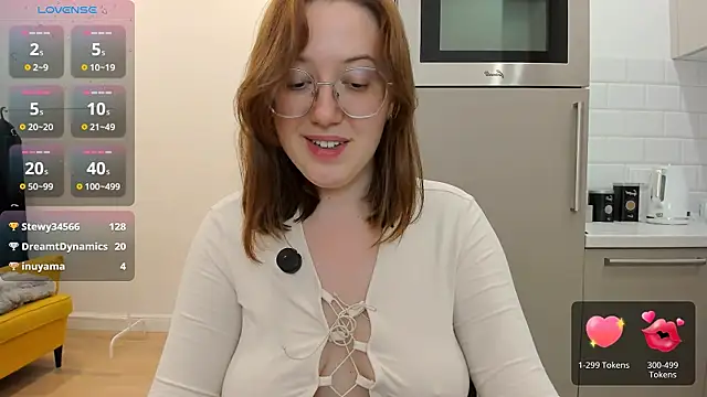 Charmy_Gracy webcam
