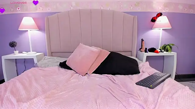 Lolagolden1 webcam