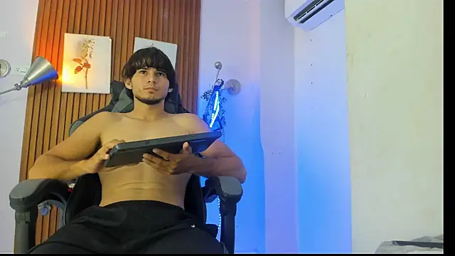 jhossua_xxx live cam on StripChat