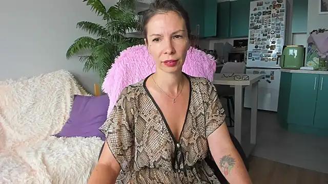 ChristinaGlory webcam