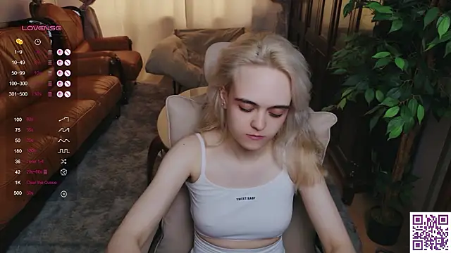 Oxcy_Secret webcam