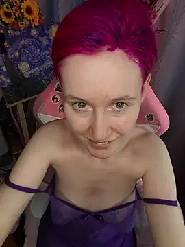 Fuzzy_Unicorn live cam on StripChat