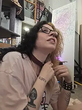 whatevaandissues live cam