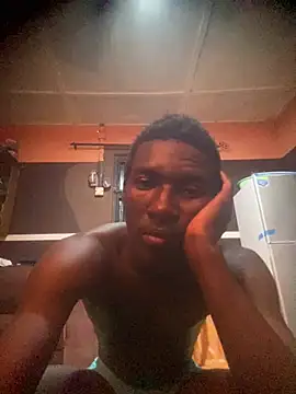 verydarkboy live cam on StripChat