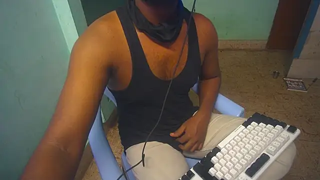 Tamil_KDD live cam on StripChat