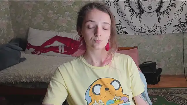 Cutie_Adelia live cam on StripChat