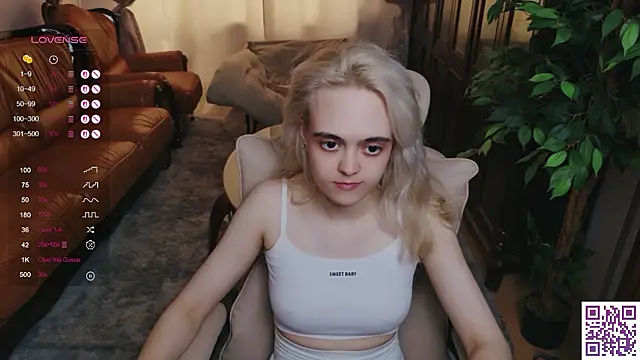 Oxcy_Secret webcam
