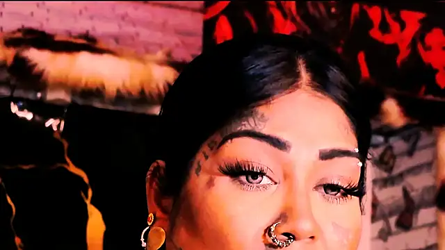 indian_dreamgirl webcam