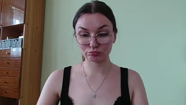 LooveELLYx webcam