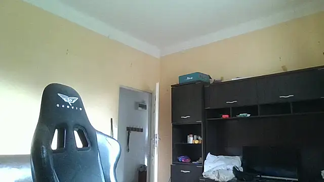 MrWhitePL live cam on StripChat