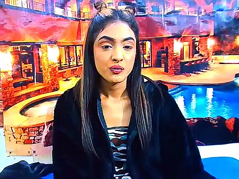 IndianPretty14u2Luv webcam
