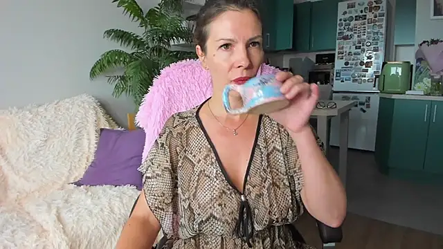 ChristinaGlory webcam