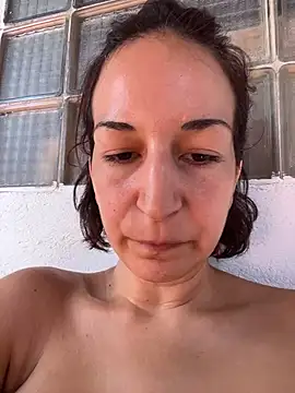 lucysweet2026 live cam