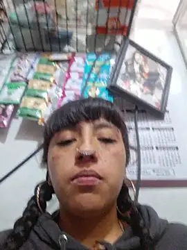 Cute_hollywood1 webcam