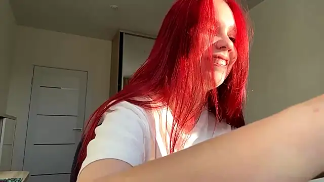 SelenShine live cam on StripChat