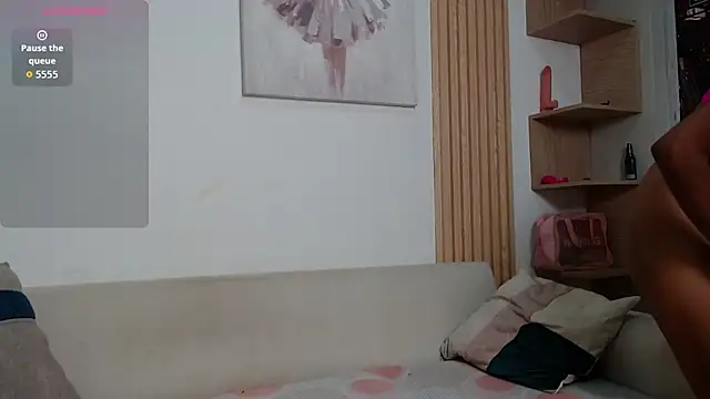 queen_adhara