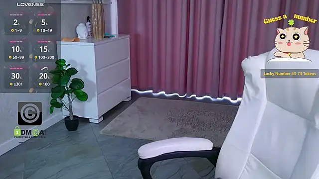 KellyKleine webcam