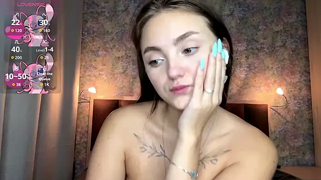 loradavi (F young) - help me take off my top