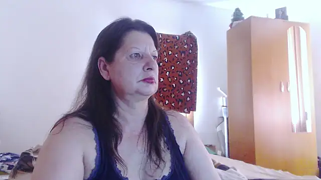 ExtasyMature webcam