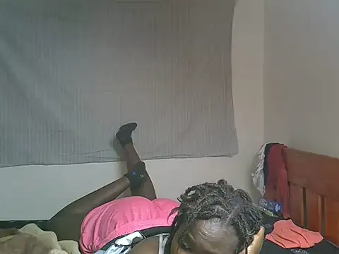 Prettyabiez webcam