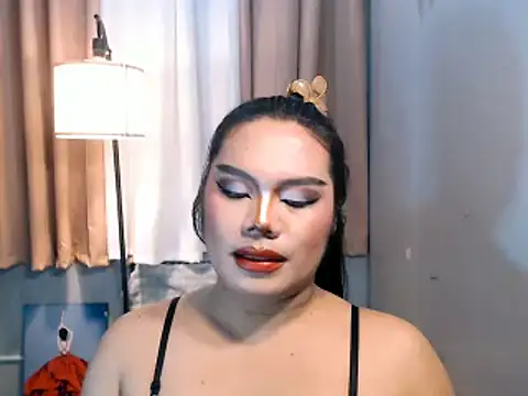 Model: TSbrianaHugeCock