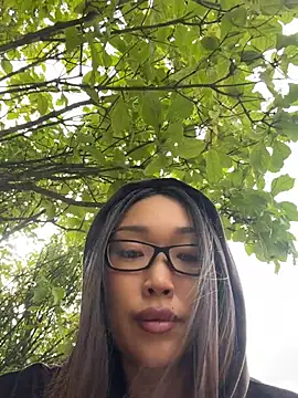 trytomakememoam webcam