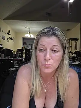 NikkiBlisss webcam