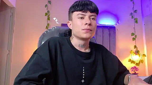 Nascary_Fox webcam