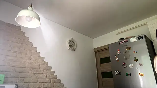 ZaraGuyette webcam