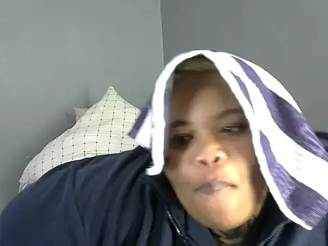 Taraj_thee_thick webcam