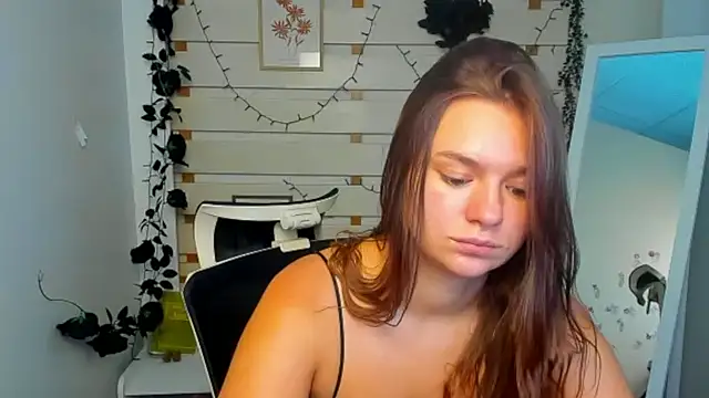 Josephine_Kiss webcam