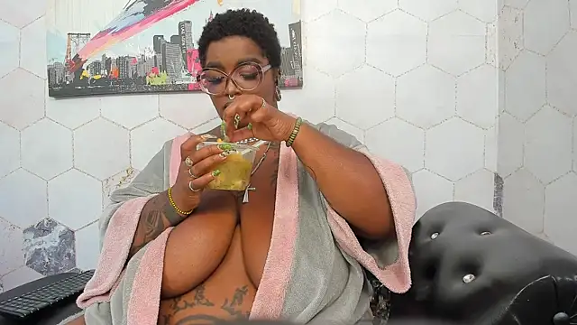 Anaa_Fuentess webcam
