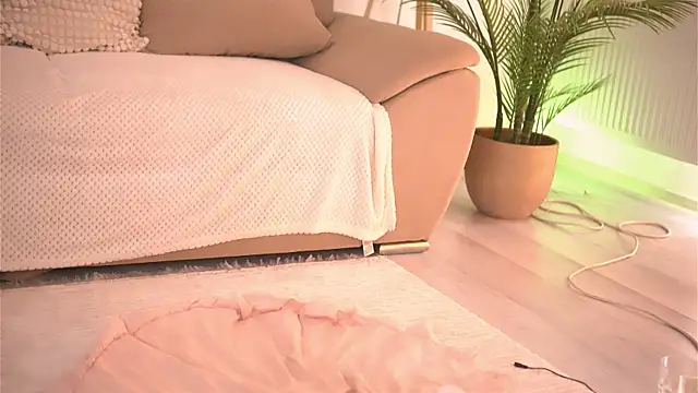 DeborahLowe webcam