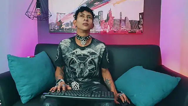 Maximoking26 live cam