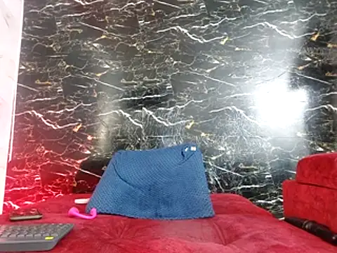 crislingery_dolli webcam