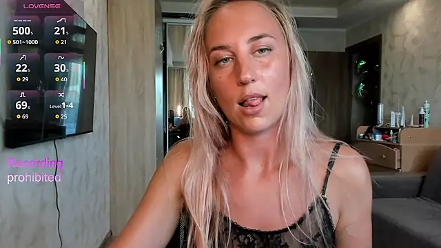 lady_Nati webcam