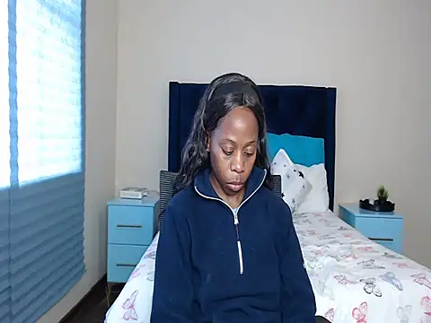 QUEENMANDYY