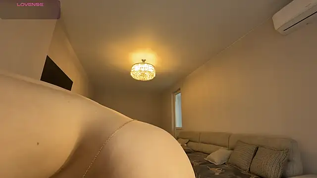 Elara__ webcam